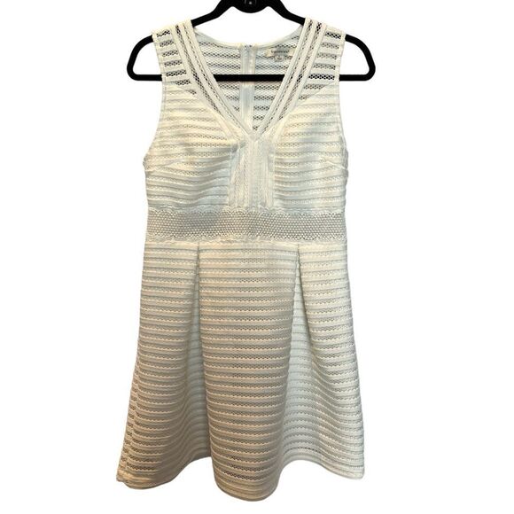 Beautiful Cream Dress Francesca's Size Large Sleeveless V neck - Picture 1 of 15